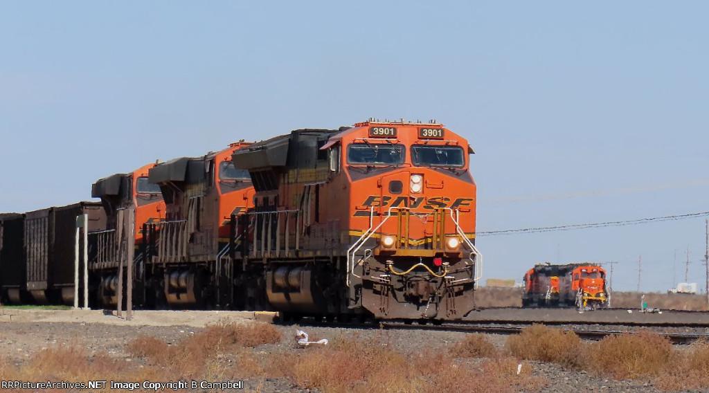 BNSF 3901-BNSF 4212-BNSF 7811-BNSF 1882-BNSF 1685